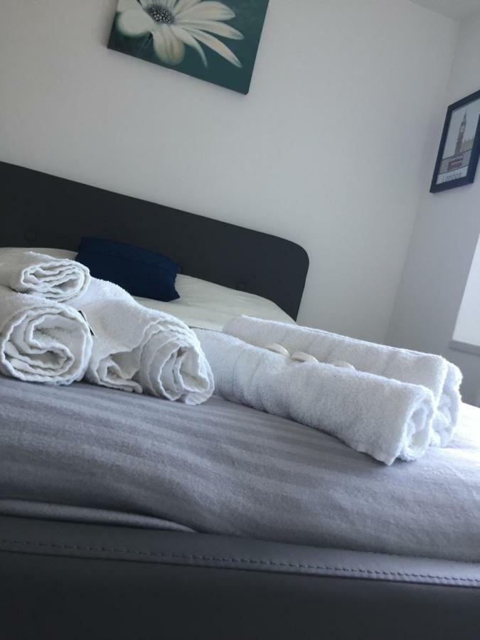 Sama'S Stylish Hotel Room 4 แมนเชสเตอร์ ภายนอก รูปภาพ